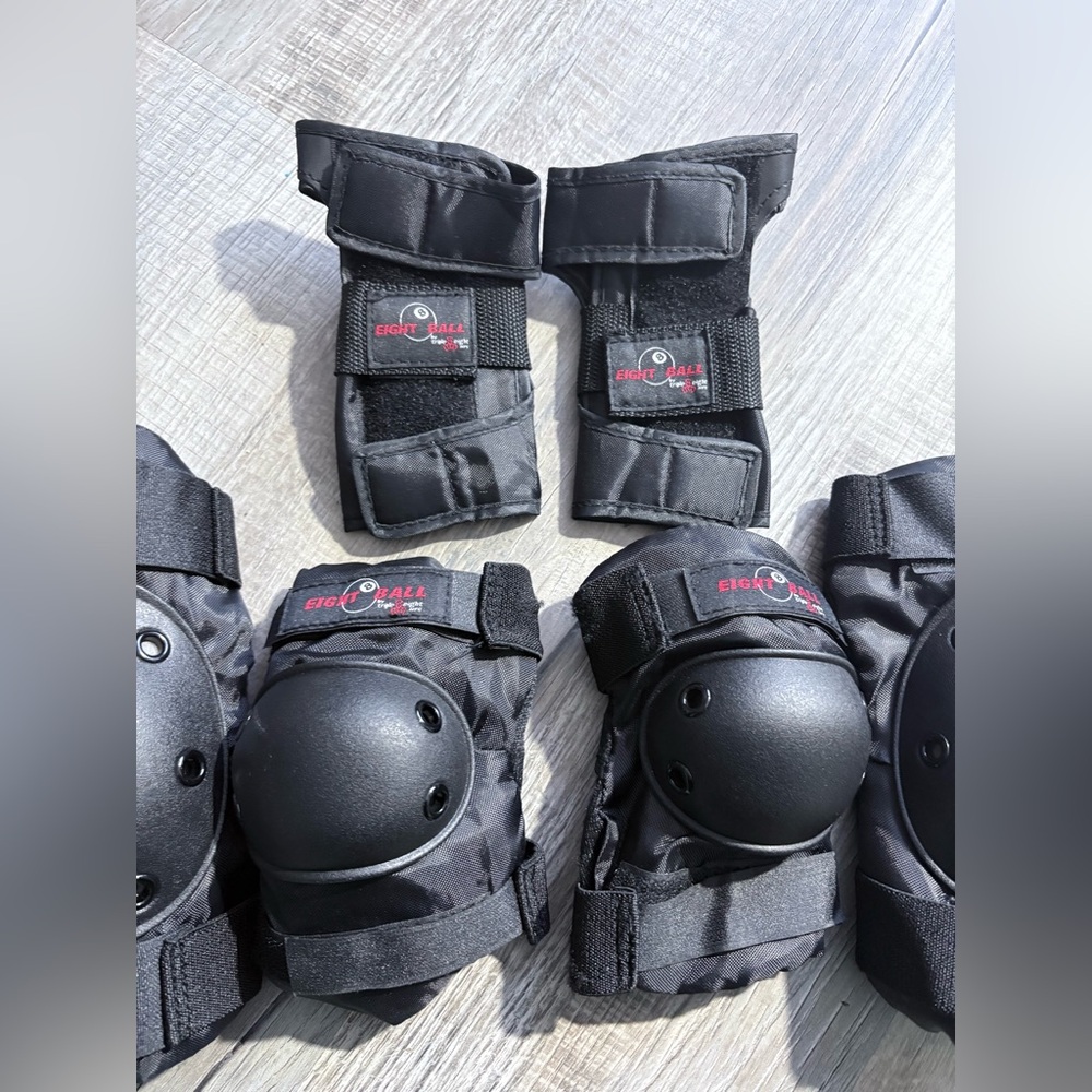 Eight Ball Protective Pads 3 Pack (Youth 8+)